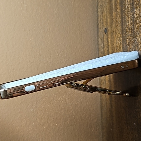 NEW!14promax Gold Glitter Phone Case with Fold Out Space Man Stand!! - Picture 5 of 9